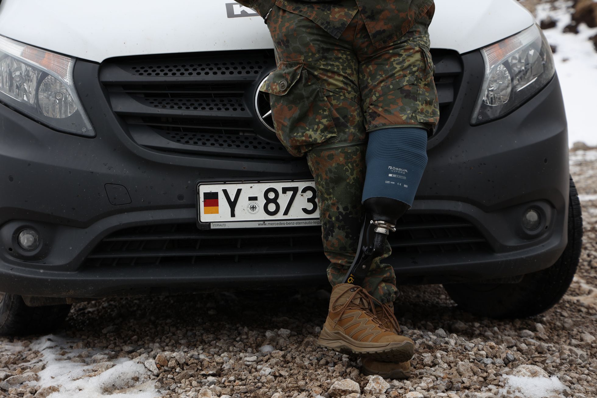 Erst Jahre nach dem Minenunfall erhielt Jens Ruths eine Prothese, die richtig sitzt. Foto: DBwV/Yann Bombeke