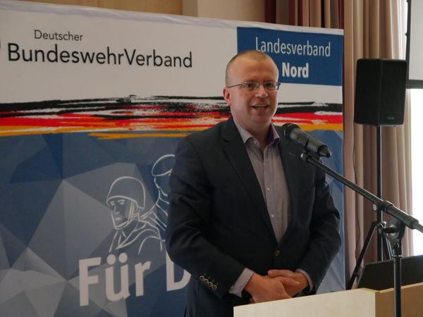 Dr. Kristian Klinck war bei der Bundeswehr und ist Bundestagsabgeordneter für die SPD. Foto: DBwV