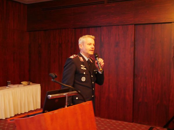 Oberstleutnant i.G. Dr. Detlef Buch referierte über die aktuelle Entwicklung bei Gesetzgebungsverfahren. Foto: DBwV