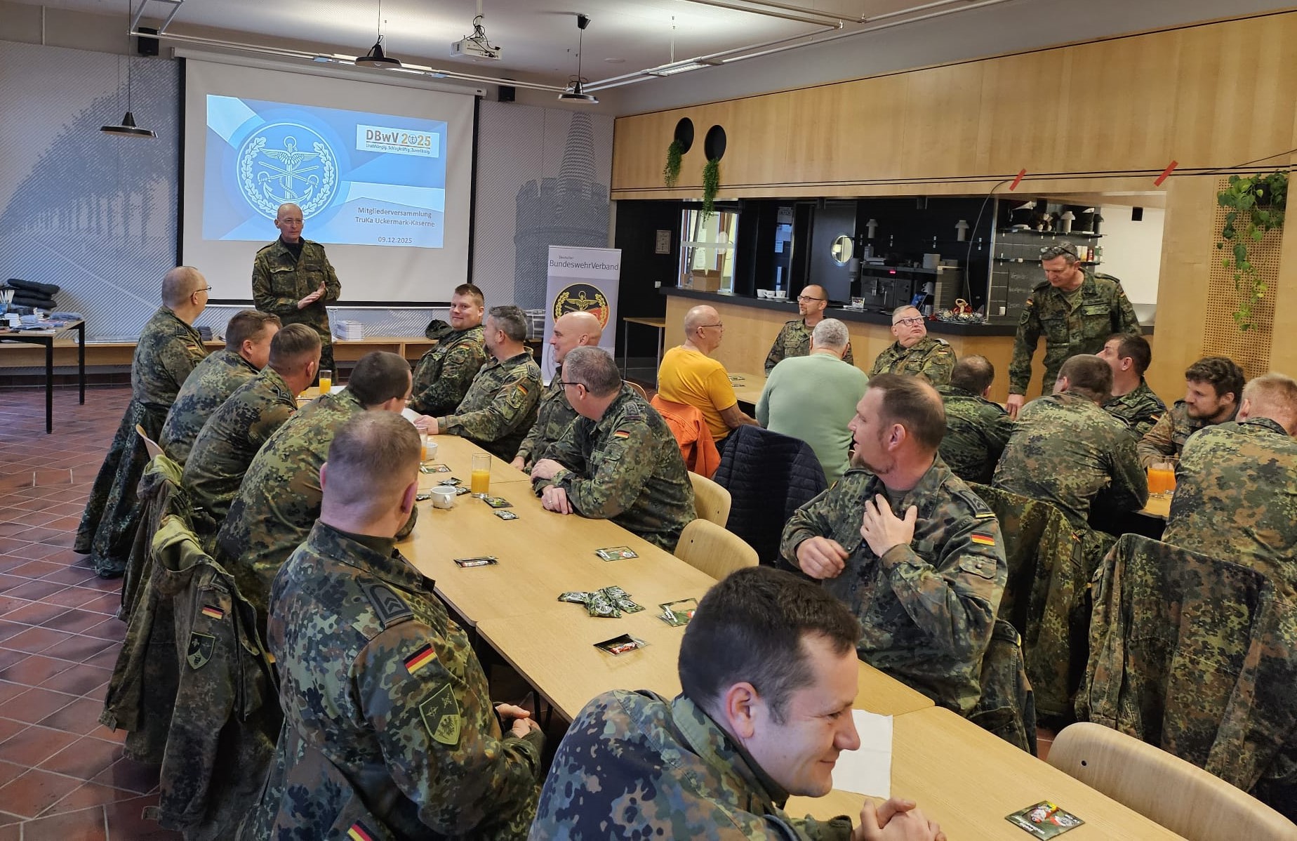 Prenzlau: Frühstücksrunde mit aktuellen Informationen