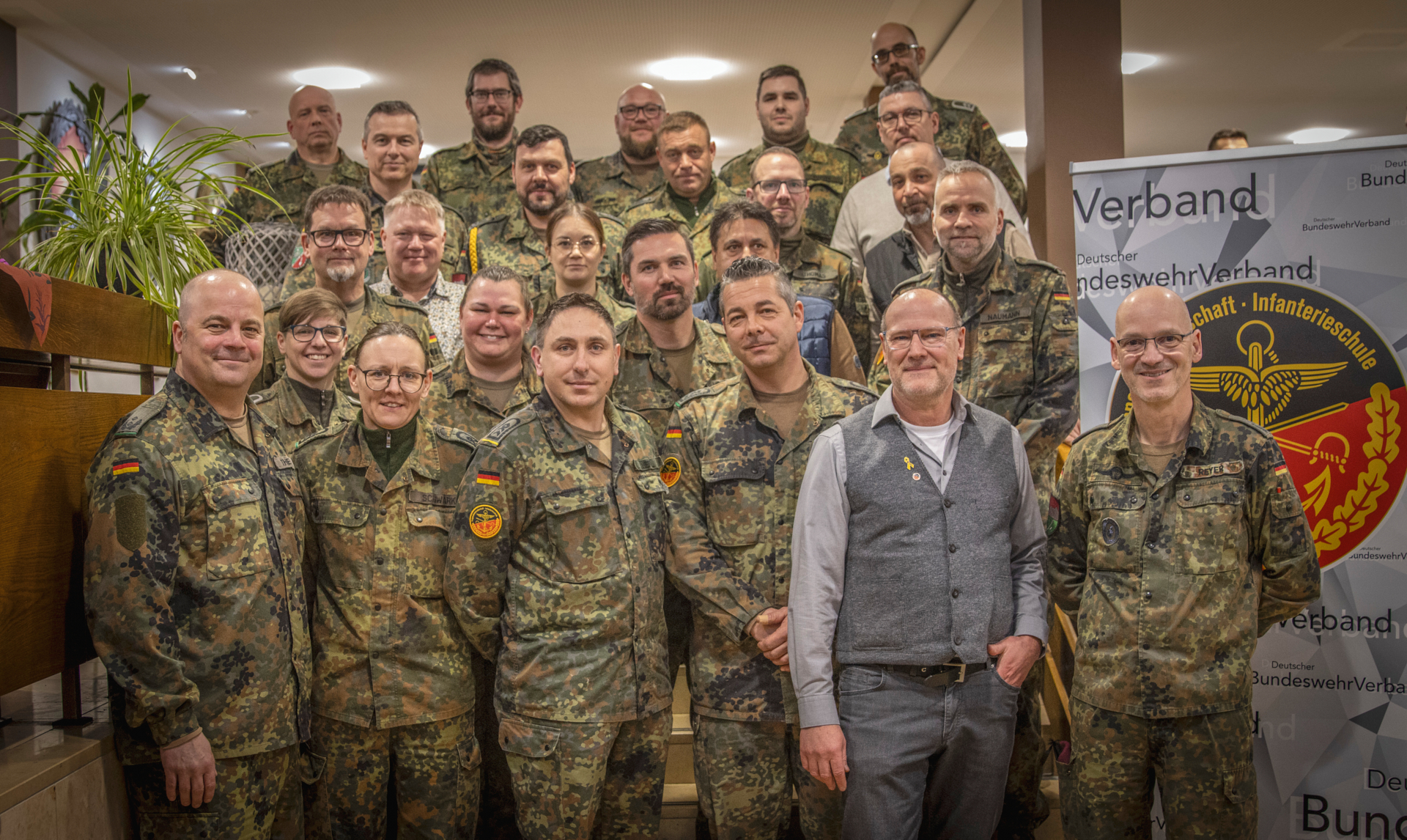 Mitgestalten statt zuschauen – Starker Auftritt der Truppenkameradschaft Hammelburg