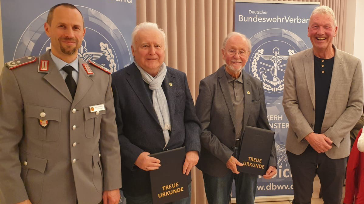 Borken: KERH Westmünsterland ehrt treue Kameraden