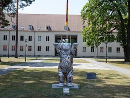 In der Berliner Julius-Leber-Kaserne beteiligen sich nach Angaben der Bundeswehr etwa 50 Soldaten an einem ersten großen Praxis-Test für eine Anwendung des Fraunhofer-Instituts zur Nachverfolgung möglicher Corona-Infektionen. Foto: DBwV/Amina Vieth