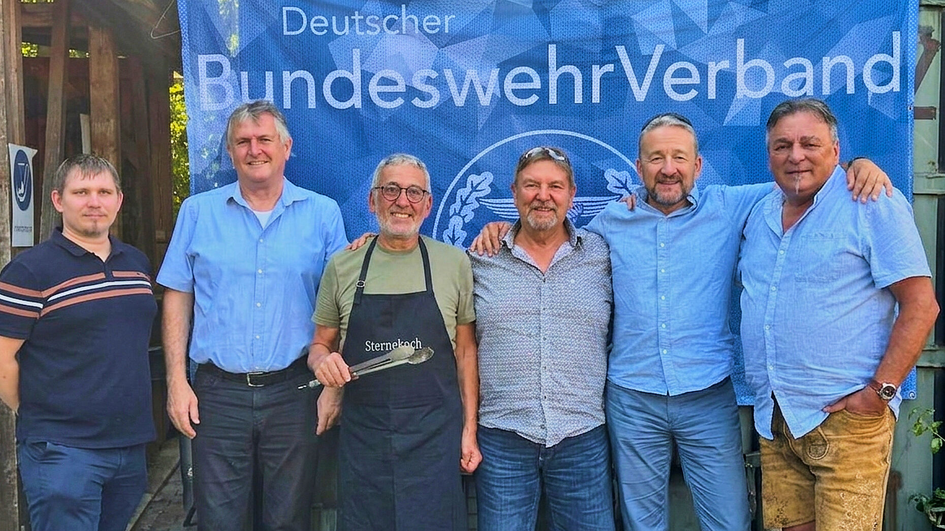Das Vorstandsteam der KERH mit Vorsitzendem Stabsfeldwebel a.D. Michael Lipp mit den Gästen Oberstabsfeldwebel a.D. Bernhard Hauber und Stabsfeldwebel a.D. Franz Jung. Foto: li