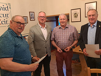 Rolf Förster, Michael Struwe, Wilfried Binder und Hermann Schmidtchen bei der Ehrung. Foto: DBwV