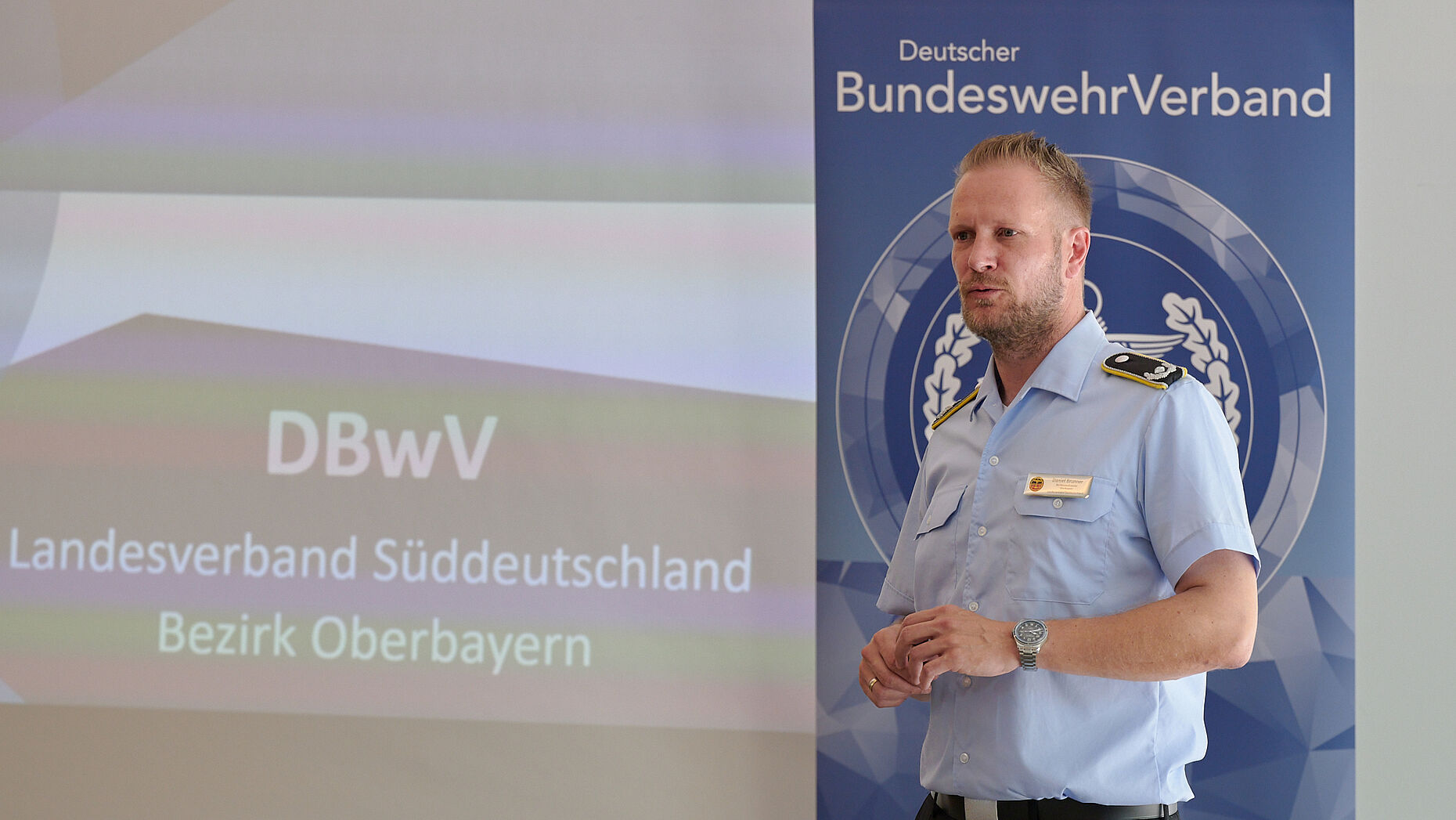 Major Daniel Brunner hat mit einem umfangreichen Programm das Ziel seiner ersten Tagung als Bezirksvorsitzender erreicht. Foto: DBwV/Ingo Kaminsky