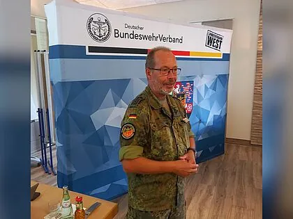 Der Landesvorsitzende Stabsfeldwebel Volker Keil freute sich über die gute Resonanz bei der Ersten Reservistentagung im Landesverband West.  Foto: StHptm d.R. Gerald Arleth