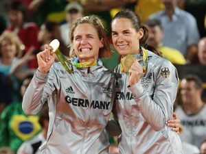 Historischer Sieg: erstmals olympisches Gold für ein Frauenteam aus Europa (Quelle: Bundeswehr/Schmidt)