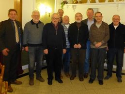 Vorstandswahl in Borken: Bezirksvorsitzender Reinhard Schlepphorst, Reinhard Rowinsky, Heinrich Baumgarten, Wolf-Dieter Wunderlich, Thomas Heick, Karl-Heinz Weinbach, Jürgen Fellerhoff, Gerhard Tienz, Wolfgang Schultze (v.l.) Foto: KERH Borken