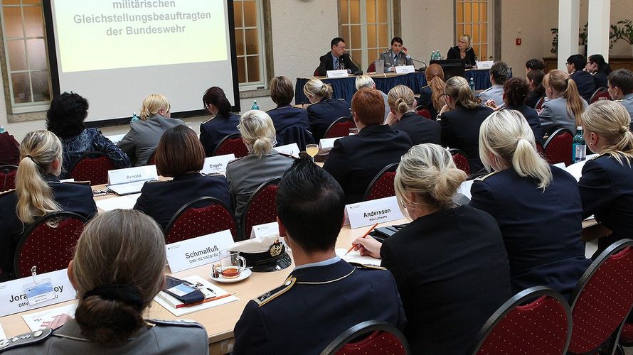 Tagung der militärischen Gleichstellungsbeauftragten der Bundeswehr in Berlin im Jahr 2014. Foto: Bundeswehr/Vennemann