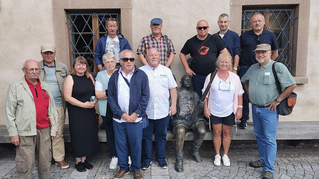 In diesem Jahr führte die Bildungsreise der KERH Bad Salzungen ins Waffenmuseum nach Suhl. Foto: Hagen Hildwein