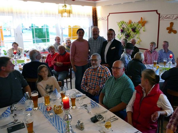 Oktoberfest im Ahrtal, besonderer Gast: Rudi Schmelzer, Vorsitzender Ehemalige im Landesverband West. Foto: Jürgen Schumacher