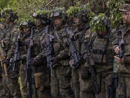 Soldaten bei einer Übung in Hammelburg: Der seit Jahren bekannte Beförderungsstau bei der Bundeswehr lässt sich wohl nur mit zusätzlichen Planstellen auflösen. Archivfoto: DBwV/Yann Bombeke