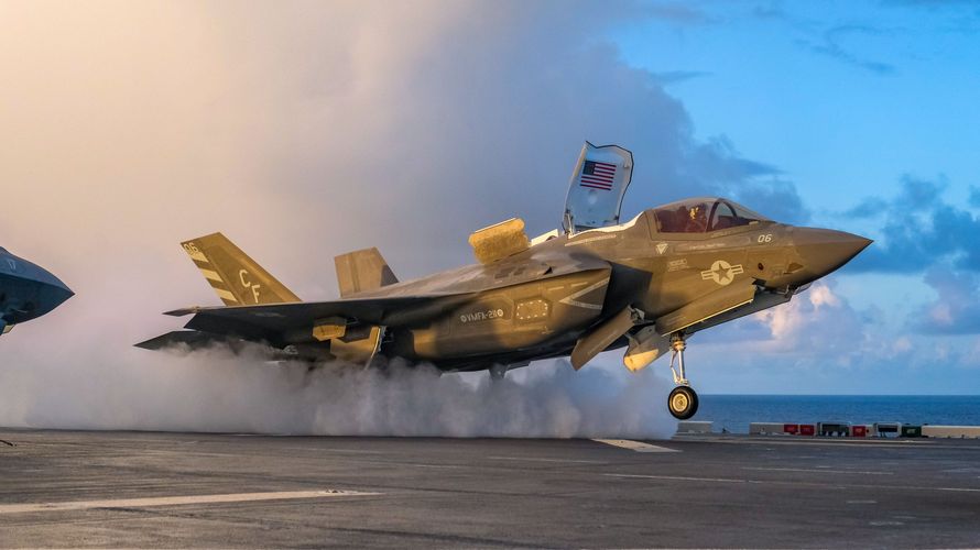 Ab 2026 will die Bundeswehr mit der Auslieferung von insgesamt 35 Kampfflugzeugen des Typs Lockheed Martin F-35 Lightning beginnen. Das Foto zeigt einen F-35B der U.S. Navy. Foto: Official U.S. Navy Page/Staff Sgt. John Tetrault