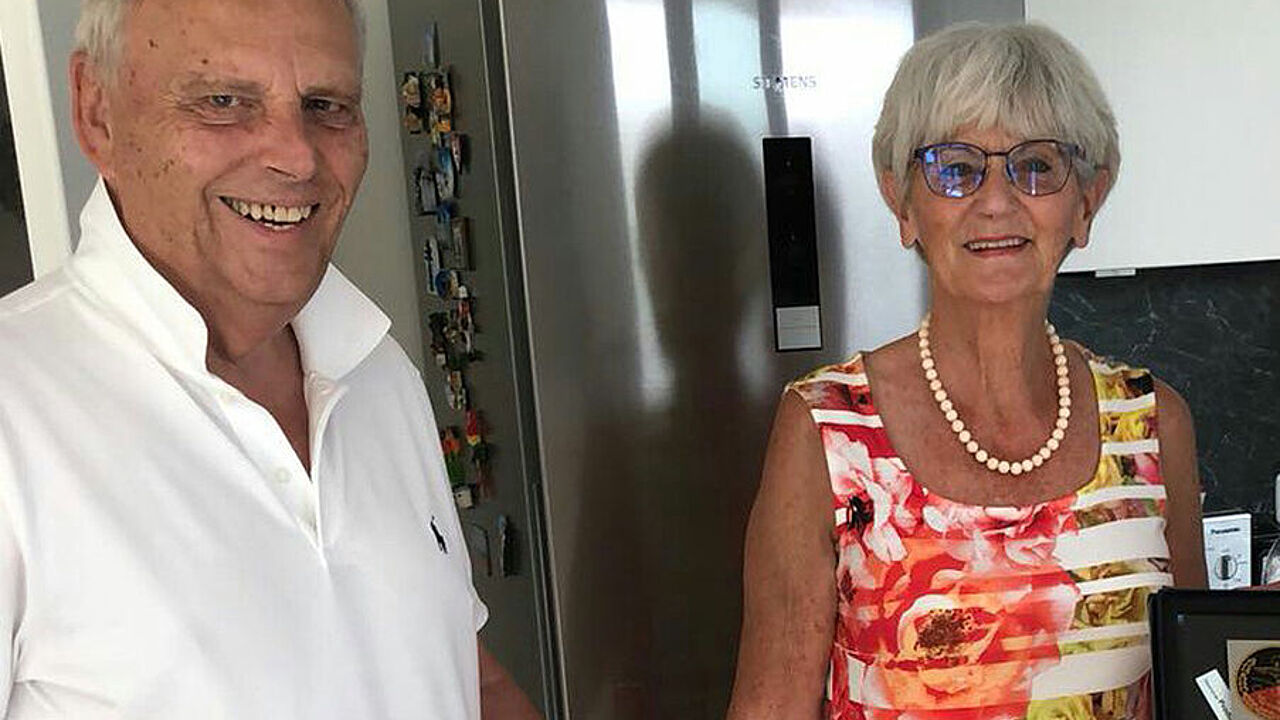 Brigadegeneral a.D. Dexler mit Ehefrau und Vorsitzendem Jürgen Busch (v.l.) Foto: DBwV