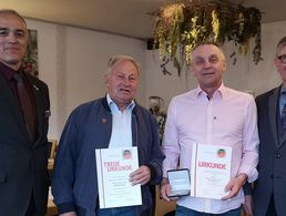 Dank und Anerkennung: Stellvertretender Bundesvorsitzenden Jürgen Görlich (v. l.), Günter Polanz, Peter von Hoffmann und Vorsitzender Erwin Vohrer. Foto: Winfried Riedinger