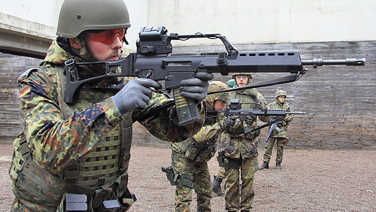 Das G36 steht in der Kritik - Soldaten können nun ihre Einsatzerfahrungen weitergeben.