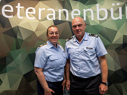 Das Duo an der Spitze des Veteranenbüros: Oberstleutnant Michael Krause und seine Stellvertreterin Oberstleutnant Sylvia Mehl. Foto: DBwV/Yann Bombeke
