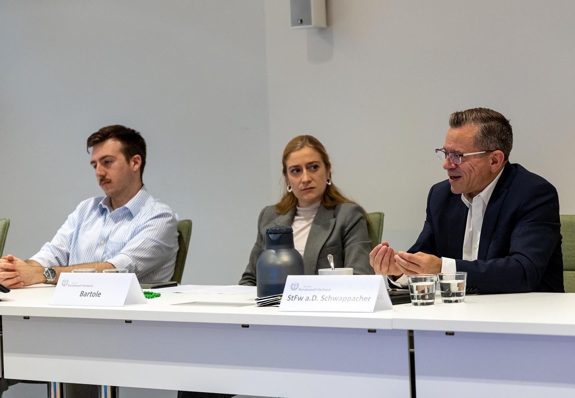 Der stellvertretende Bundesvorsitzende, Stabsfeldwebel a. D. Thomas Schwappacher, führte durch die Veranstaltung. Foto: DBwV/Sarina Flachsmeier