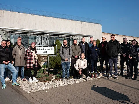Zwölf interessierte Soldatinnen und Soldaten besuchten mit dem Berufsförderungsdienst der Bundeswehr die Justizvollzug in Erfurt. Foto: DBwV