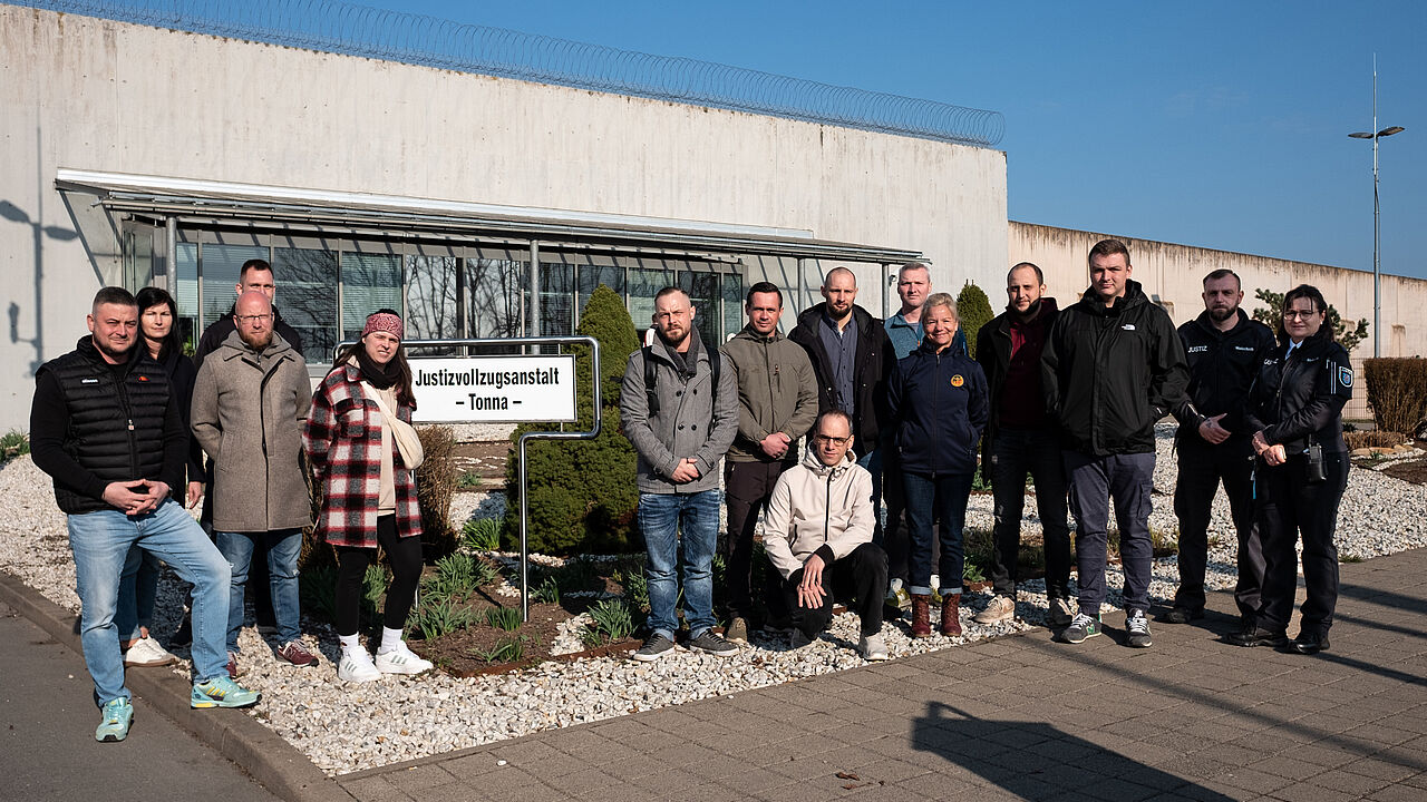 Zwölf interessierte Soldatinnen und Soldaten besuchten mit dem Berufsförderungsdienst der Bundeswehr die Justizvollzug in Erfurt. Foto: DBwV