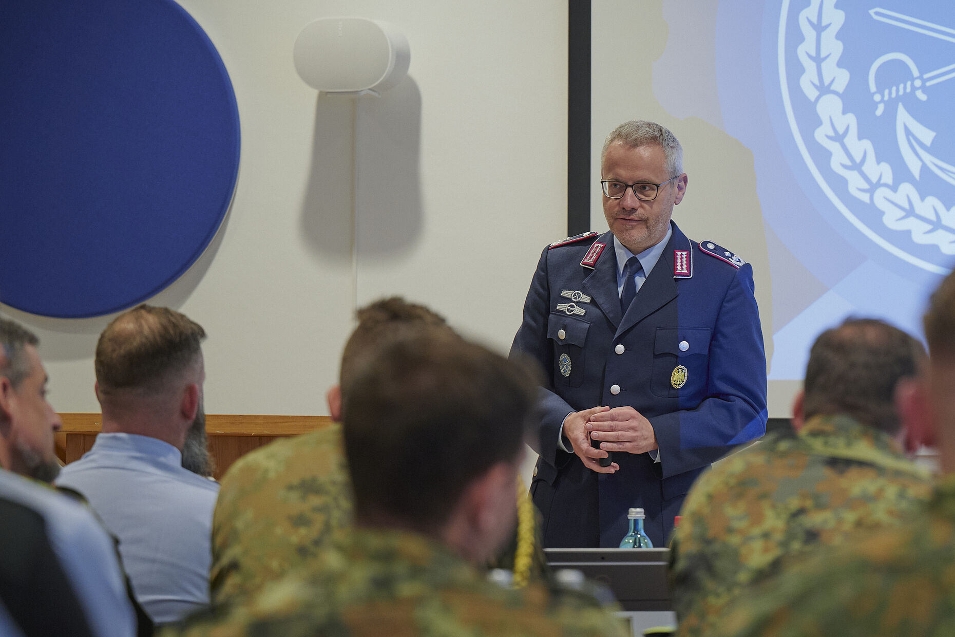 Oberstleutnant i.G. Dr. Detlef Buch rechnet nicht mit einer schnellen Entscheidung zur verfassungskonformen Besoldung. Foto: Ingo Kaminsky