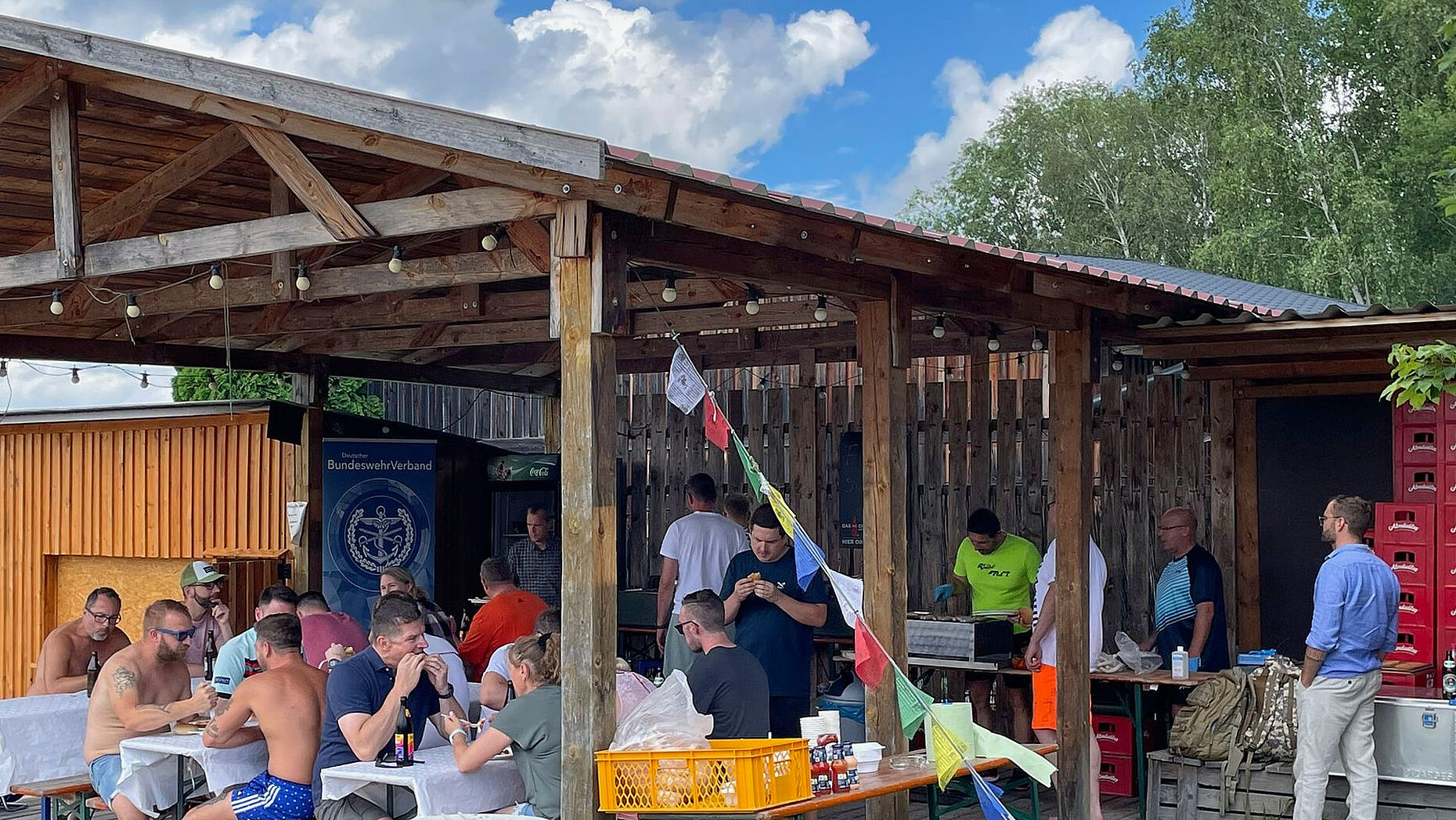 Zum Abschluss des „DBwV Events“ trafen sich die Teilnehmer zu einem gemeinsamen Barbecue. Foto: StoKa Roding