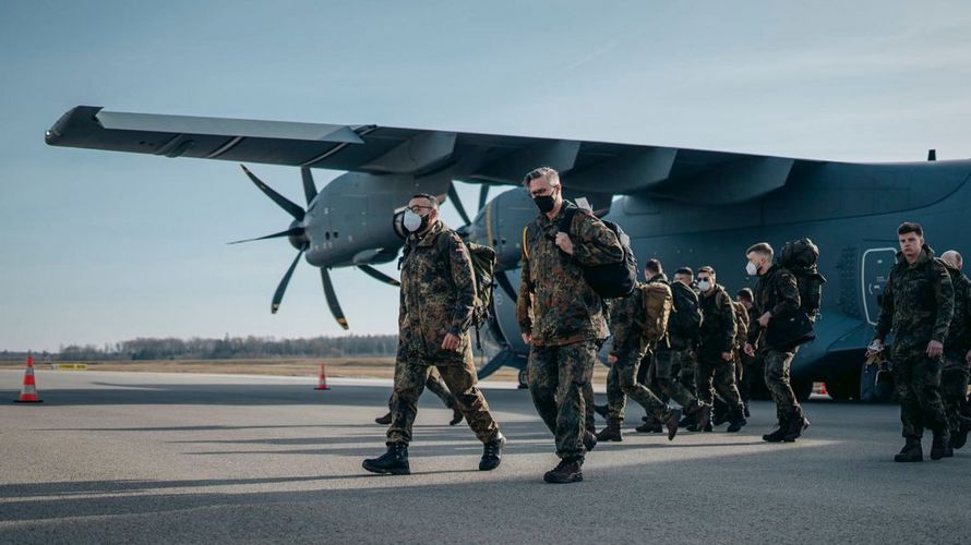 Ein Airbus A440M der Luftwaffe brachte die ersten Verstärkungskräfte der Bundeswehr nach Litauen. Foto: BG_LTU_eFP