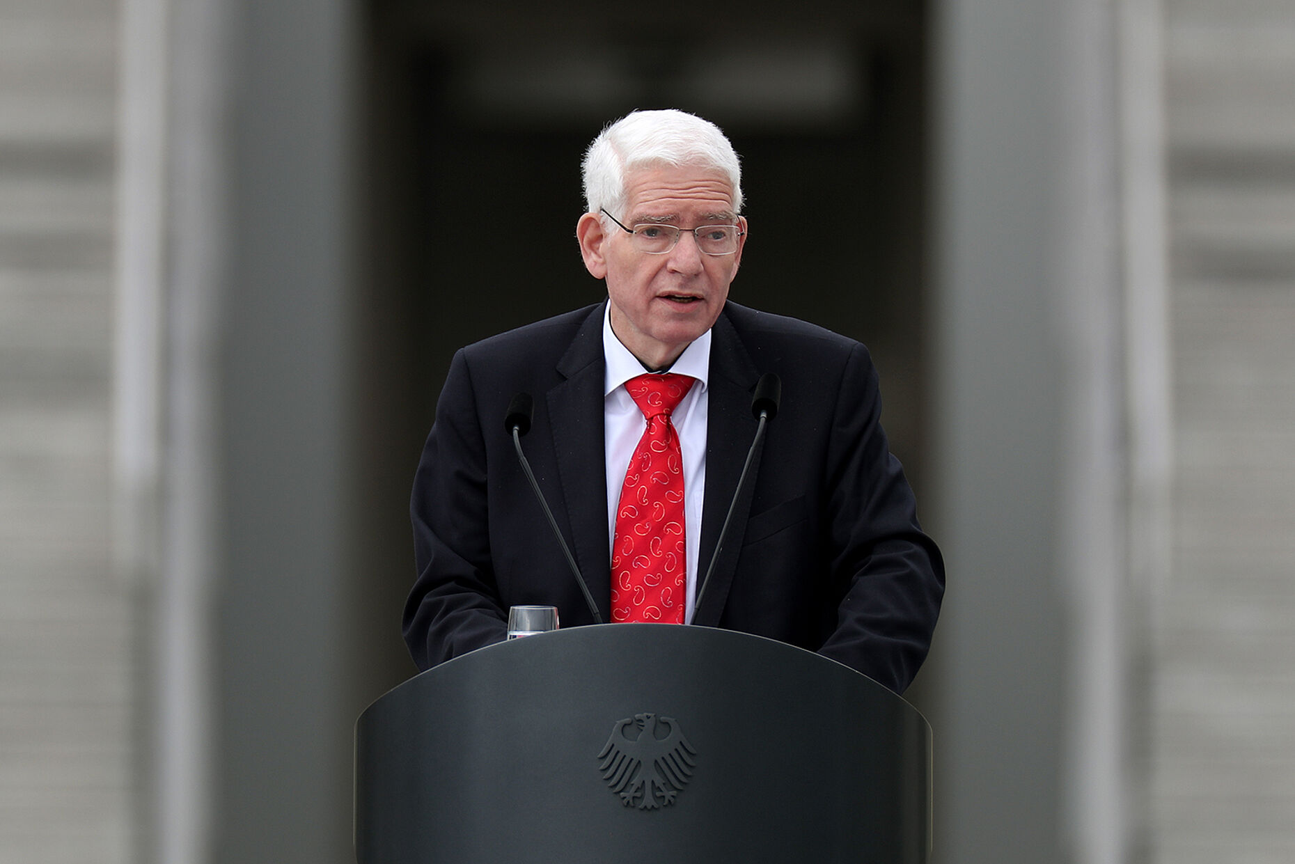 Josef Schuster, Präsident des Zentralrates der Juden in Deutschland, erwartet von den Soldatinnen und Soldaten militärischen Mut, aber auch Zivilcourage. Foto: Bundeswehr/Sebastian Wilke
