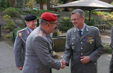 General Breuer und der Bundesvorsitzende Oberst André Wüstner. Foto: LV Nord
