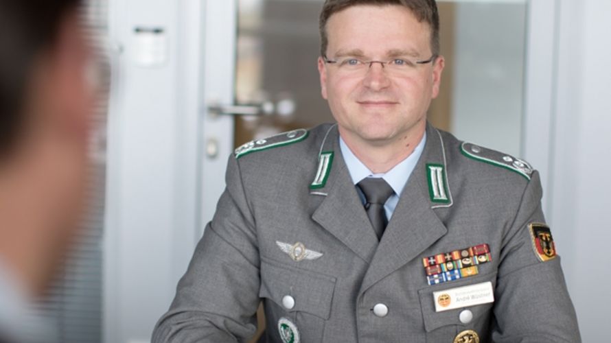 Interview mit Oberstleutnant André Wüstner. Foto: Bundeswehr/Kraatz/Torsten Kraatz