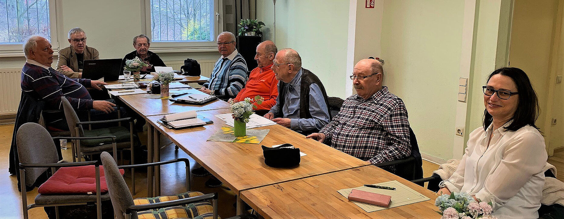 Der anwesenden Mitglieder folgen dem durch den stellvertretenden Vorsitzenden Oberstleutnant a.D. Harry Flick vorgetragen Bericht des Vorstandes. Foto: Steffen Braun