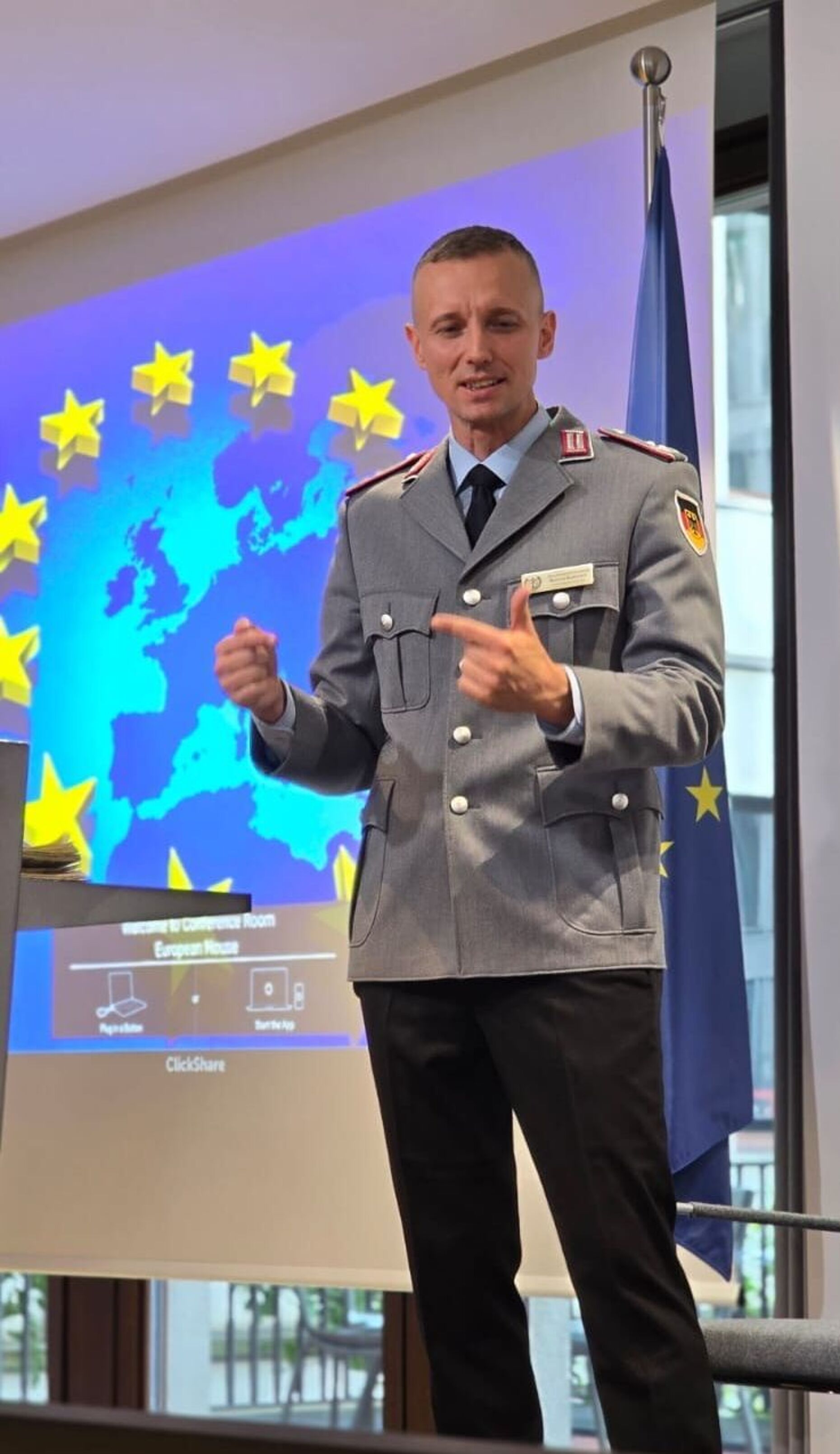 Heute dienen rund 14 Prozent Frauen in der Bundeswehr – ein Fortschritt, aber längst kein Endpunkt, so Oberstleutnant i.G. Marcel Bohnert. Foto: DBwV