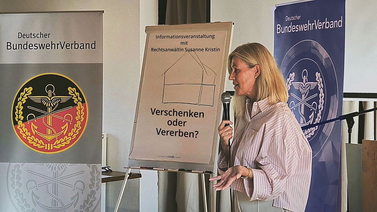RA’in Susanne Kristin informierte auf der Info-Veranstaltung der Kameradschaft ERH Memmingen über die Vorteile und Risiken der vorweggenommenen Erbfolge. Foto: Detlef Döring