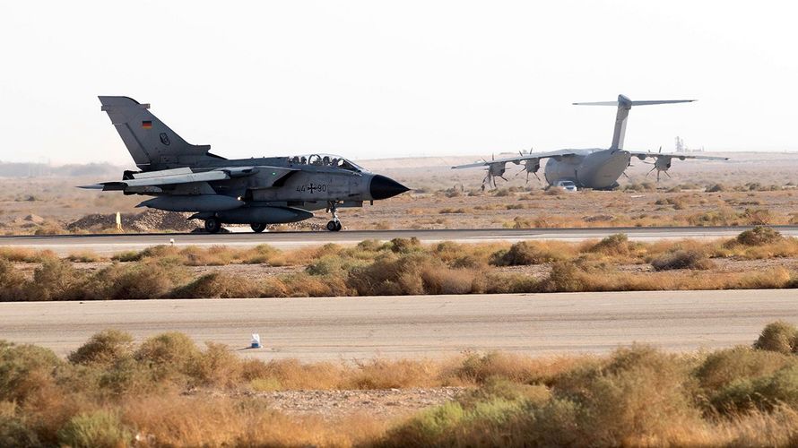 Ein Aufklärungs-Tornado auf der Air Base Al-Asrak in Jordanien. Der Einsatz läuft vorerst bis Oktober, der Aufklärungsbedarf ist aber nach wie vor hoch. Foto: dpa