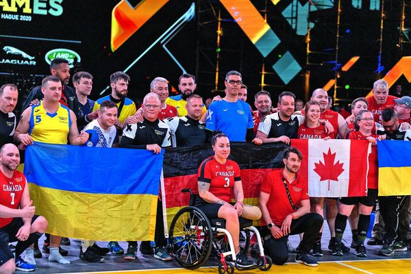Gewinnerbild der IG22 in Den Haag. Auch in diesem Jahr werden sich Soldatinnen und Soldaten aus 22 Nationen bei den IG23 in Düsseldorf in 10 sportlichen Disziplinen messen, gegenseitig unterstützen und gemeinsam feiern. Foto: DBwV/Yann Bombeke