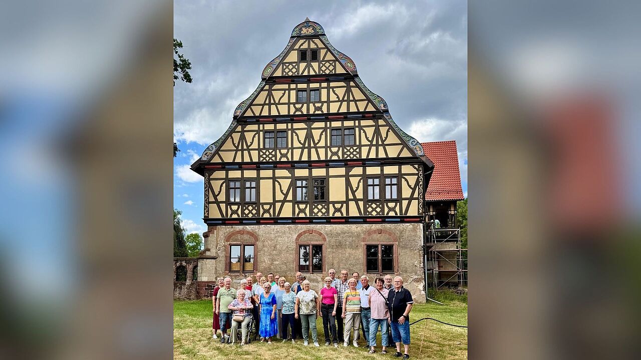 Die Teilnehmer des Sommerfestes der KERH Nordthüringen vom dem Spiegel’schen Haus. Foto: Michael Müller