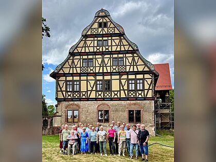 Die Teilnehmer des Sommerfestes der KERH Nordthüringen vom dem Spiegel’schen Haus. Foto: Michael Müller