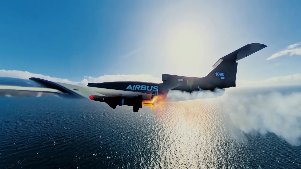 Nach erfolgreicher Identifizierung des Ziels feuerte „Bird of Prey“ eine Luft-Luft-Rakete ab. Foto: Airbus Defence and Space GmbH 2026