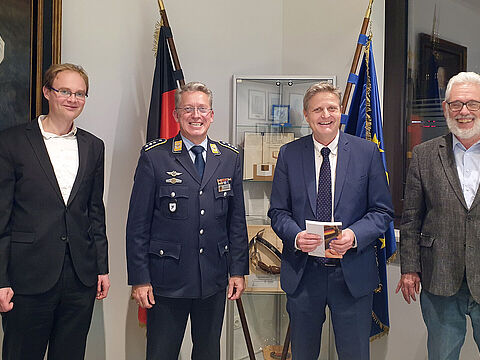 In der DBwV-Bundesgeschäftsstelle (v.l.n.r.): Hendrik Meerkamp, Andreas Steinmetz, Klaus Heeger und Thomas Sohst. Foto: DBwV