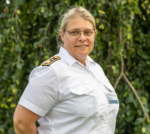 Hauptbootsmann Regina Stern. Sie ist am Marinestützpunktkommando Warnemünde stationiert und Vorsitzende der TruKa Warnemünde. Foto: DBwV/Sarina Flachsmeier