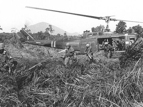 US-Soldaten im Vietnamkrieg. Foto: picture alliance / CPA Media Co. Ltd