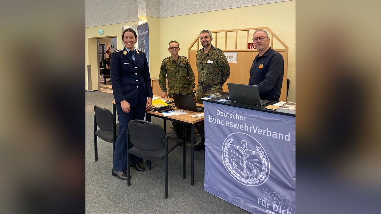 Begrüßung einer Lehrgangsteilnehmerin. Foto: DBwV