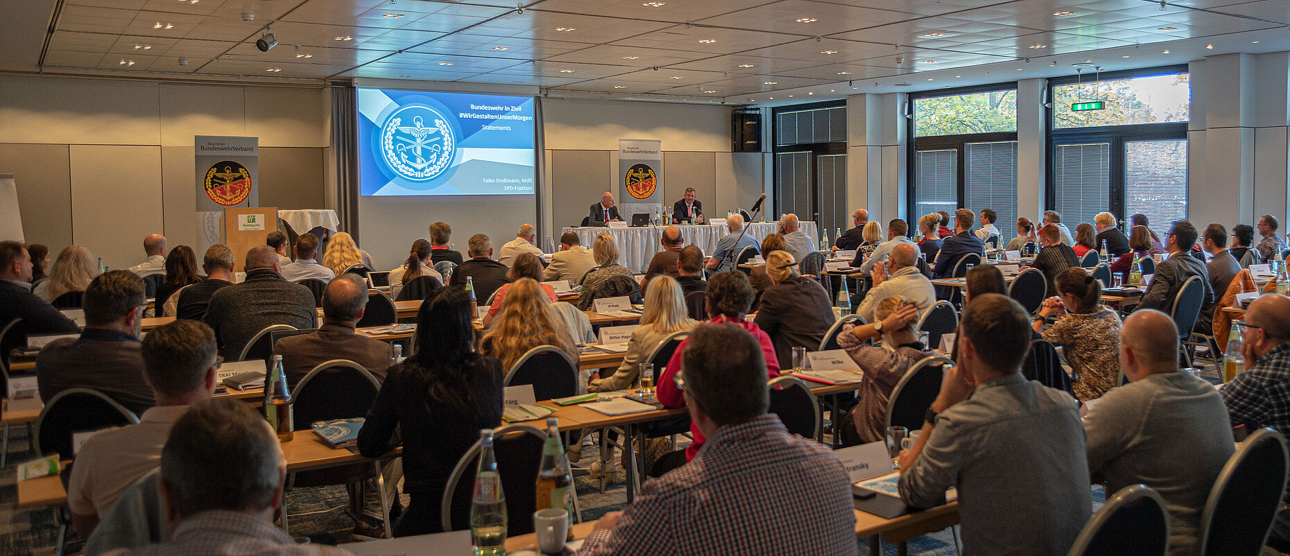 Die Fachtagung Zivile Beschäftigte mit rund 100 Teilnehmern. Foto: DBwV/Sarina Flachsmeier