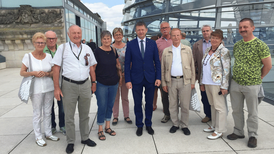 Mitglieder der Kameradschaft Burgenlandkreis mit Dieter Stier MdB (M.). Foto: KERH/privat