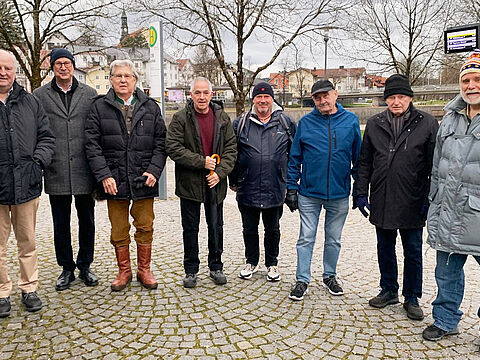 Mitglieder der Kameradschaft Oberland bei der Stadtführung durch Bad Tölz. Foto: Dirk Becker