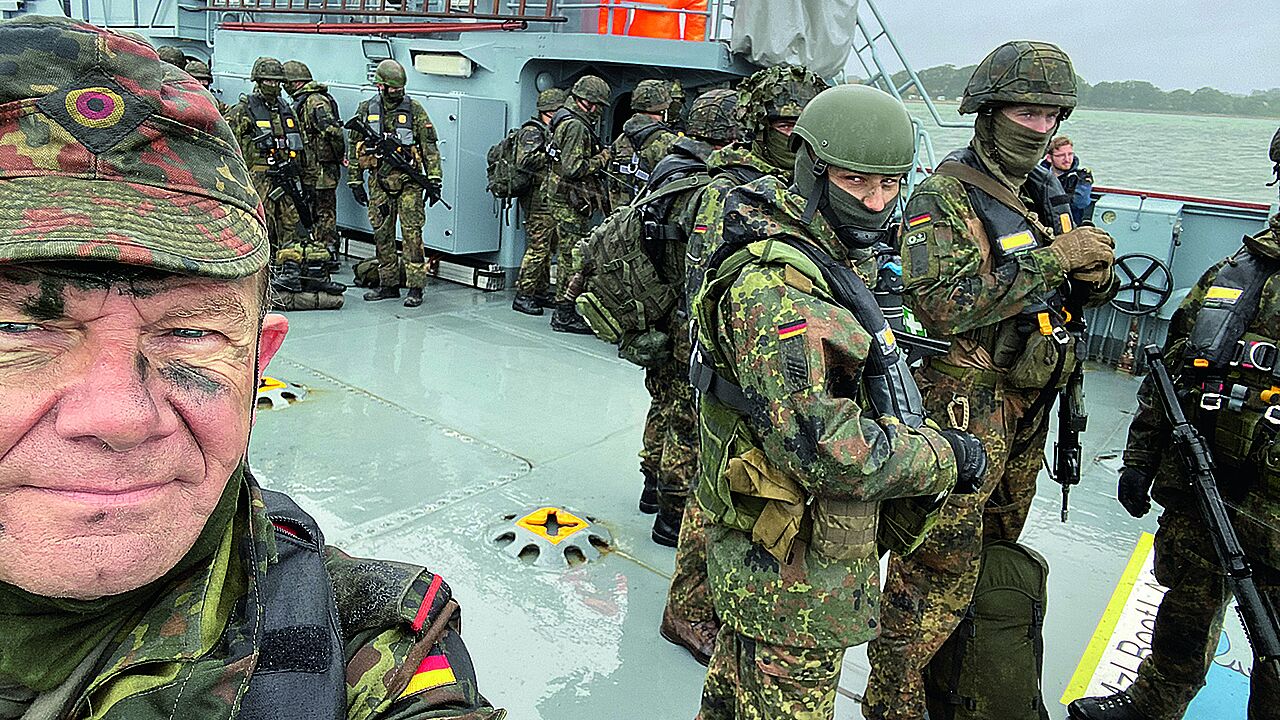 Noch im vergangenen Herbst absolvierte der CDU-Verteidigungsexperte Johann Wadephul eine Wehrübung. Der Parlamentarier diente vier Jahre als Zeitsoldat in der Bundeswehr. Foto: privat