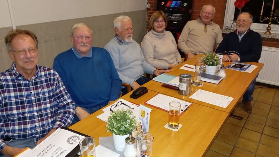 Vorsitzende Stabsbootsmann a.D. Jürgen Rahlf (von links), und Fregattenkapitän a. D. Ulrich Stegemann, Stabsbootsmann a.D. Reinhard Säwert und stellv. Kapitänleutnant a.D. Helmut Pillekamp. Foto: DBwV