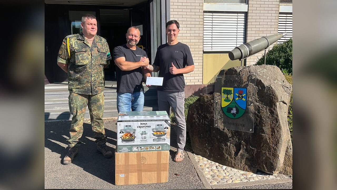 Mitglieder-werben-Mitglieder-Verlosung: Kamerad Miguel Bearzatto aus Baumholder durfte sich über den Gewinn freuen. Foto: DBwV