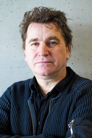 Ilko-Sascha Kowalczuk ist Historiker, Jahrgang 1968 und forscht vor allem zur Geschichte der DDR und ihrer Machthaber. Sein Buch „Freiheitsschock. Eine andere Geschichte Ostdeutschlands von 1989 bis heute“ ist aktuell erschienen.